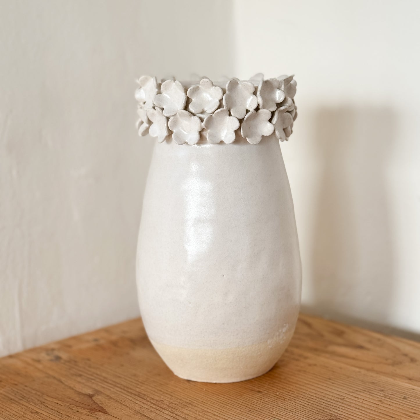 greta flower vase