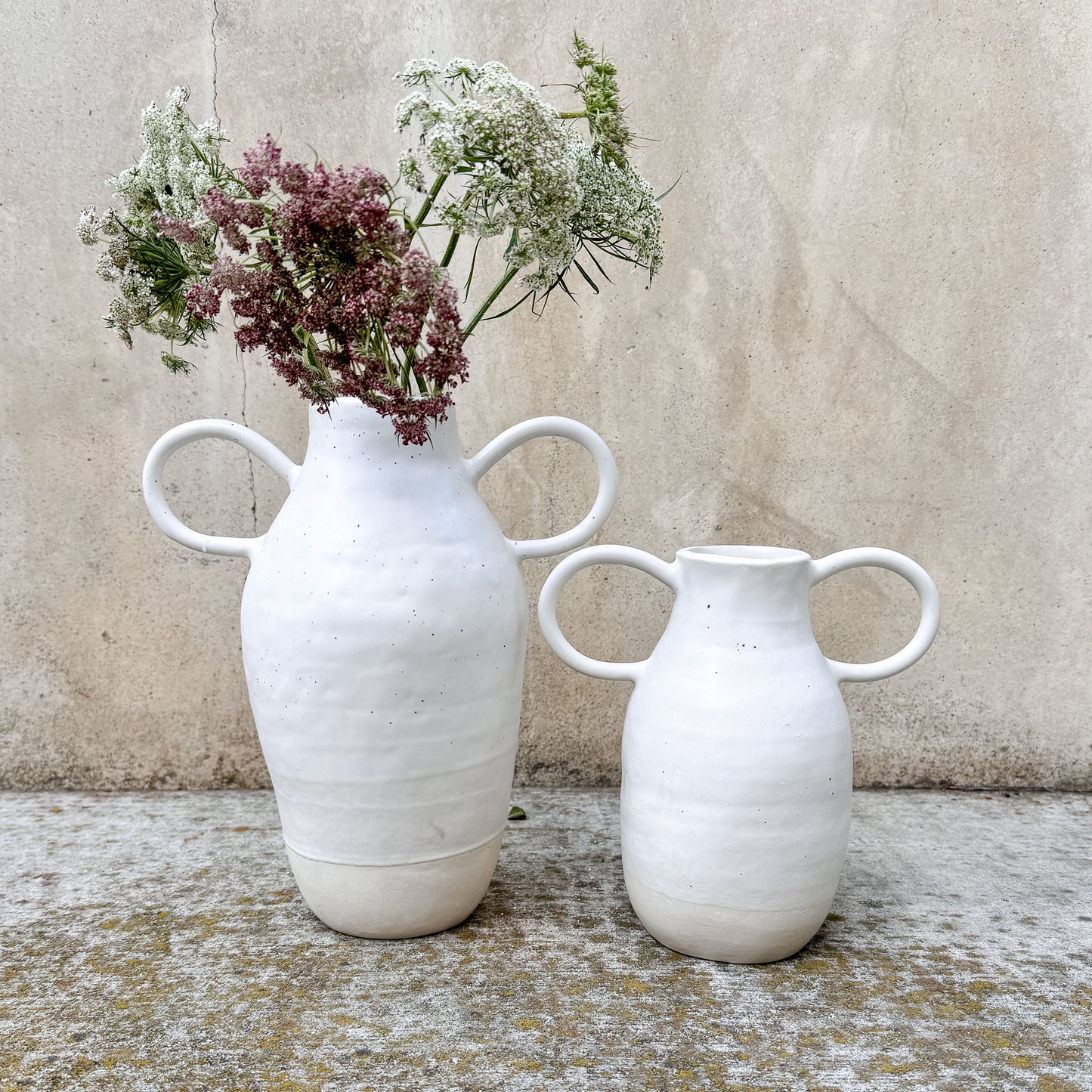 bud vase with loop handles medium