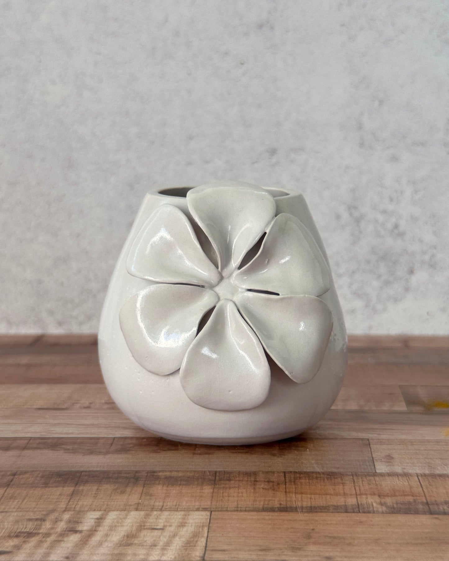 mini bud vase