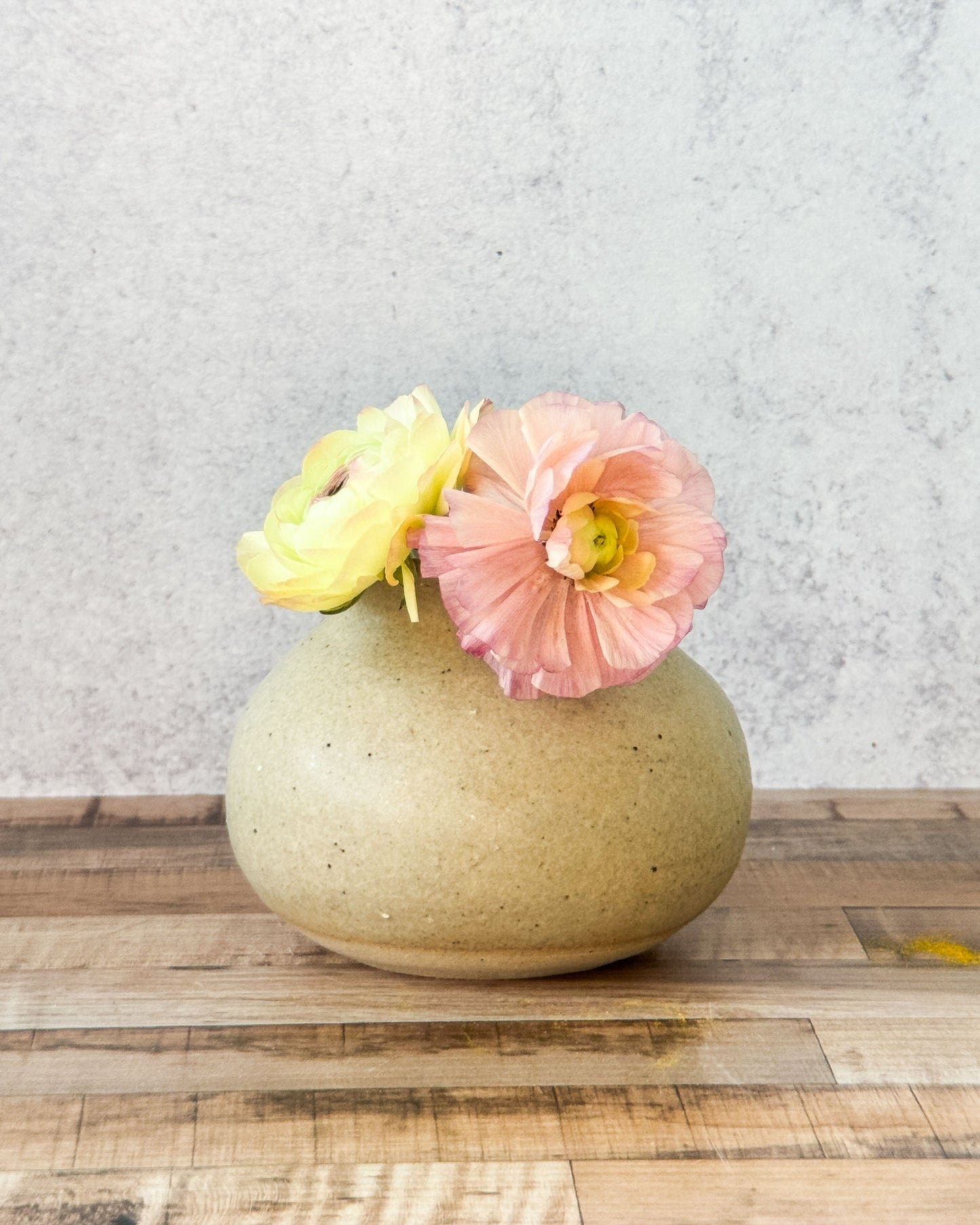 small bulb vase