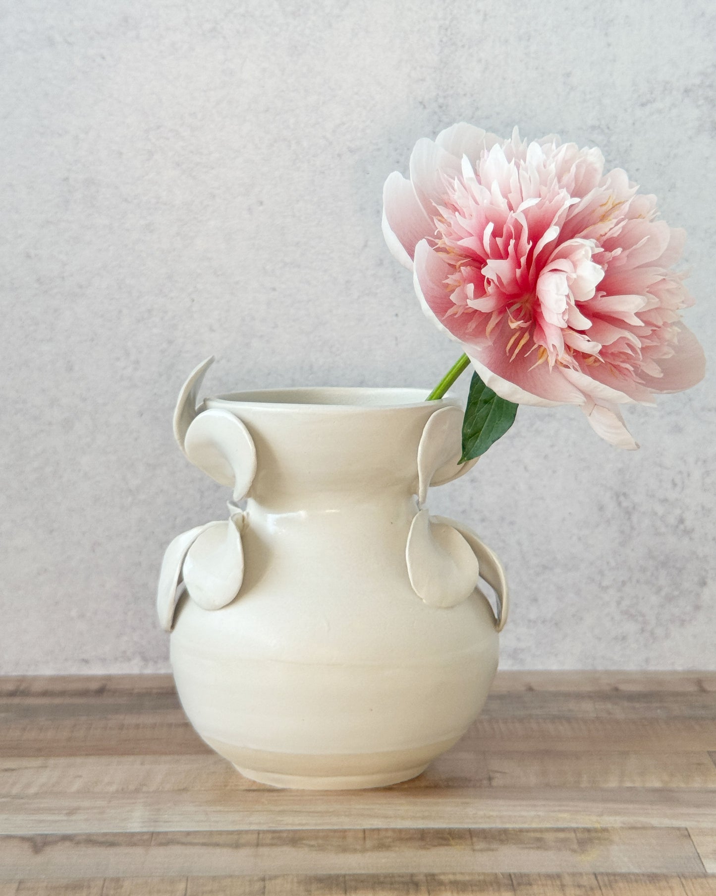 chloe vase