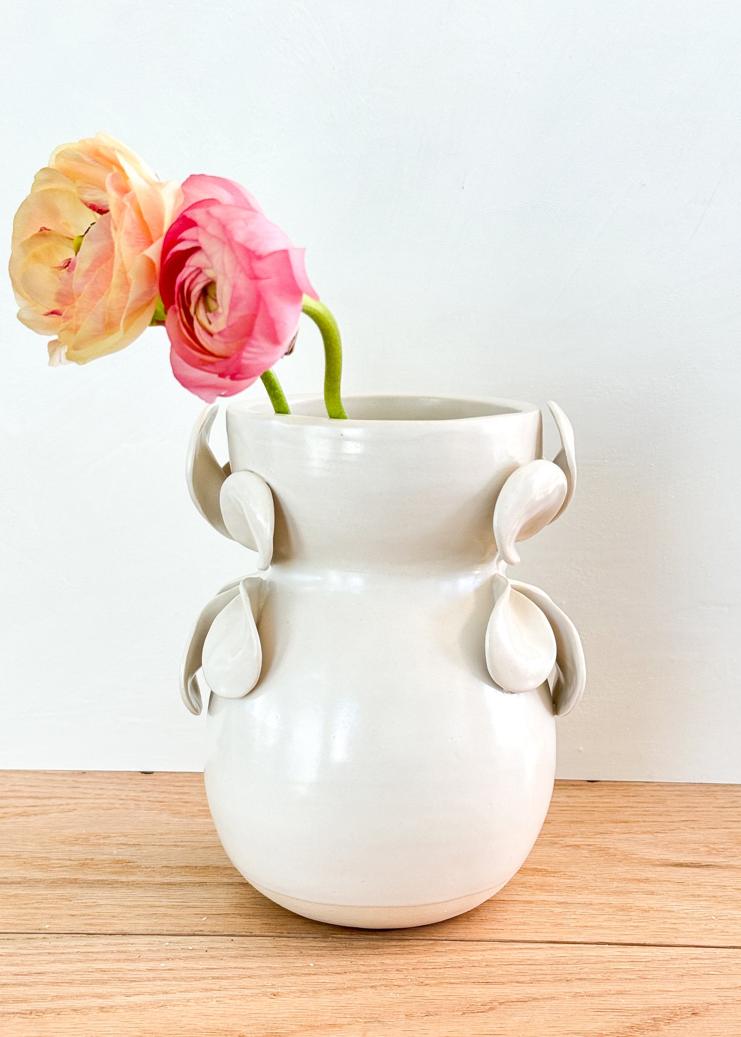 chloe vase