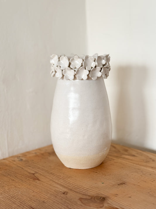 greta flower vase