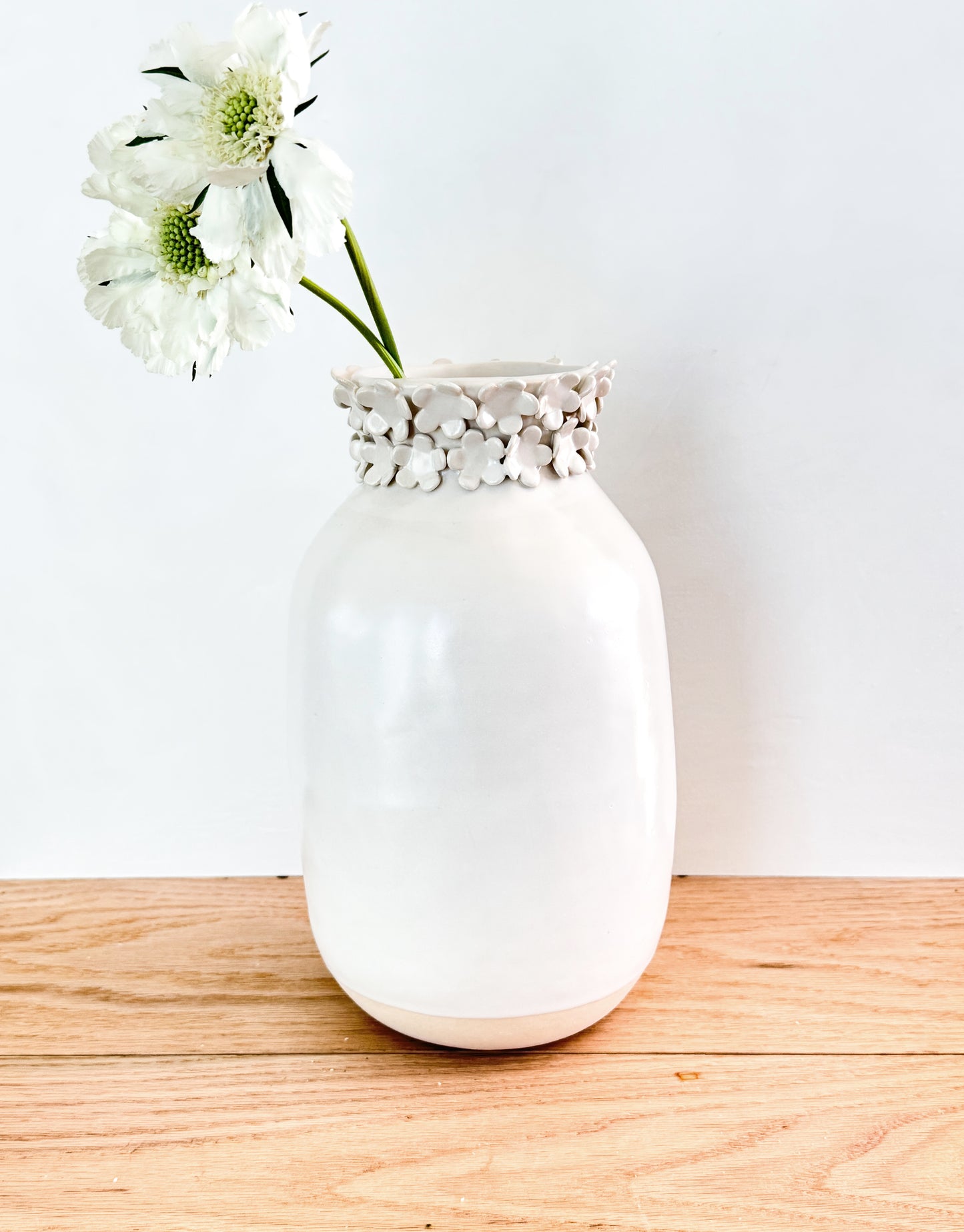 greta flower vase